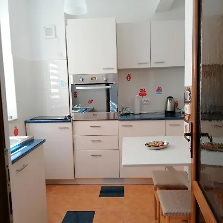Mara Studio Apartment